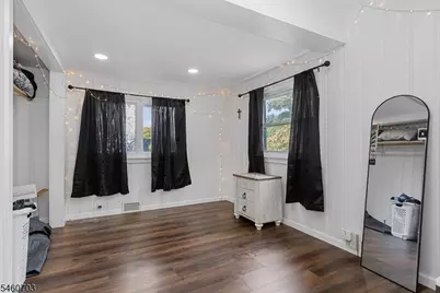 10 Cayuga Trl, Wayne, NJ 07470 - Photo 17