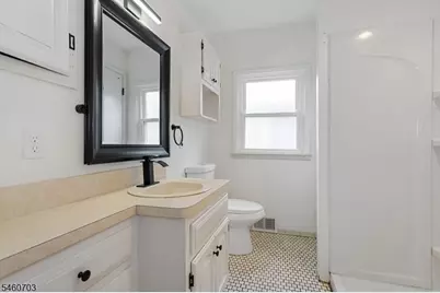10 Cayuga Trl, Wayne, NJ 07470 - Photo 15