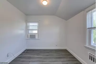 545 Winthrop Rd, Union Township, NJ 07083 - Photo 11