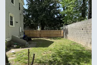 34 Cumberland Ave, Trenton, NJ 08618 - Photo 13