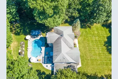 3 Kevin Dr, Mount Olive, NJ 07836 - Photo 5