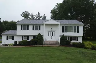 2 Tanglewood Dr, East Hanover Township, NJ 07936 - Photo 1
