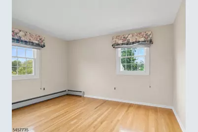 2 Tanglewood Dr, East Hanover Township, NJ 07936 - Photo 13
