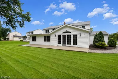 2 Tanglewood Dr, East Hanover Township, NJ 07936 - Photo 29