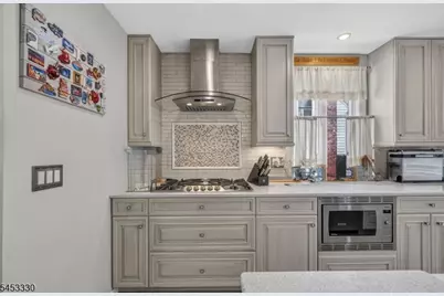 66 Redwood Ave, Wayne, NJ 07470 - Photo 7