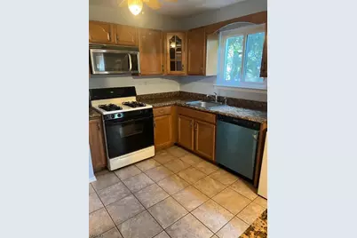1105 N Oaks Blvd, North Brunswick Township, NJ 08902 - Photo 1