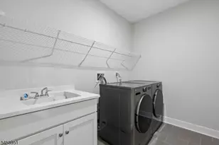 8 Hawfinch Dr, Berkeley Heights Township, NJ 07922 - Photo 33