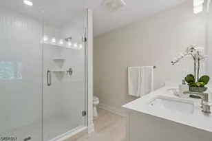 8 Hawfinch Dr, Berkeley Heights Township, NJ 07922 - Photo 29
