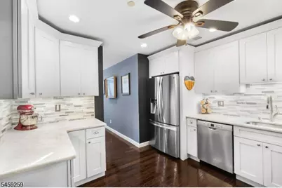 72 Whisper Way E, Roxbury Township, NJ 07852 - Photo 3