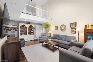 72 Whisper Way E, Roxbury Township, NJ 07852 - Photo 7