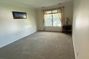 242 Nuthatch Ct, Readington, NJ 08887 - Photo 5