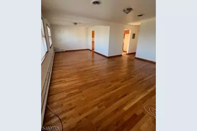 900 S Park Ave, Linden, NJ 07036 - Photo 9