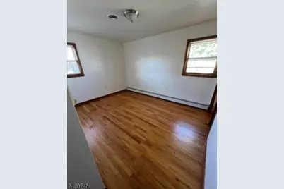 900 S Park Ave, Linden, NJ 07036 - Photo 13