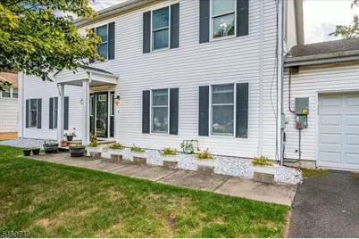 154 Dutton St, Franklin Township, NJ 08873 - Photo 3