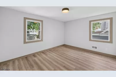 15 Elberta Rd, Maplewood, NJ 07040 - Photo 31