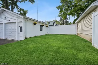 16 Remer Ave, Springfield, NJ 07081 - Photo 27