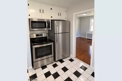 9 Hunter St, Roxbury Township, NJ 07876 - Photo 3