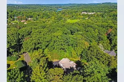 2 Round Hill Ter, Kinnelon, NJ 07405 - Photo 7