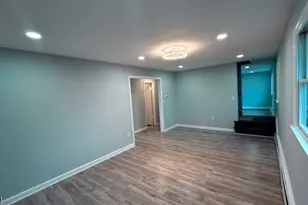 35 Fiat Ave, Woodbridge Township, NJ 08830 - Photo 13