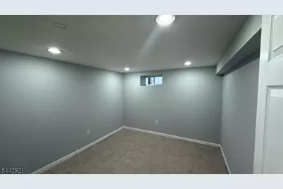 35 Fiat Ave, Woodbridge Township, NJ 08830 - Photo 29