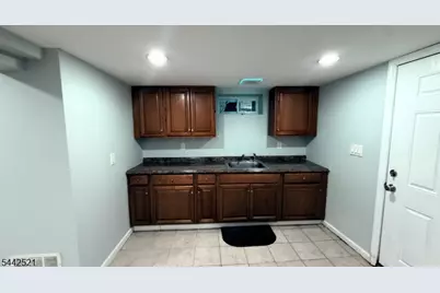 35 Fiat Ave, Woodbridge Township, NJ 08830 - Photo 31