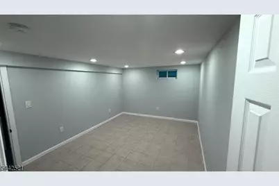 35 Fiat Ave, Woodbridge Township, NJ 08830 - Photo 27