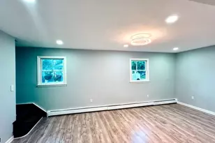 35 Fiat Ave, Woodbridge Township, NJ 08830 - Photo 11
