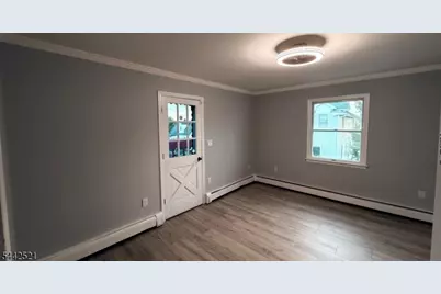 35 Fiat Ave, Woodbridge Township, NJ 08830 - Photo 17