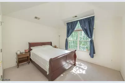 121 Turlington Ct, Livingston, NJ 07039 - Photo 17
