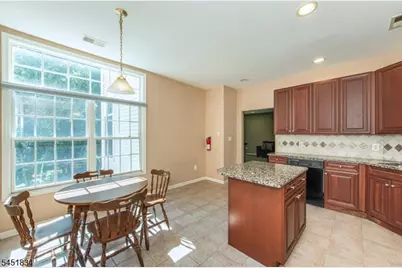 121 Turlington Ct, Livingston, NJ 07039 - Photo 5