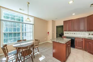 121 Turlington Ct, Livingston, NJ 07039 - Photo 5