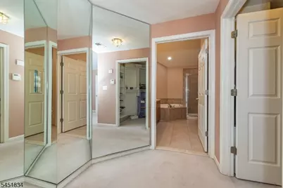 121 Turlington Ct, Livingston, NJ 07039 - Photo 15