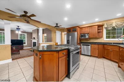 46 Everitts Hill Rd, Raritan Township, NJ 08822 - Photo 11