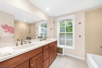 46 Everitts Hill Rd, Raritan Township, NJ 08822 - Photo 29