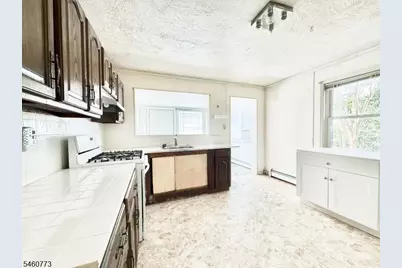 674 Cedar St, Woodbridge Township, NJ 07067 - Photo 15