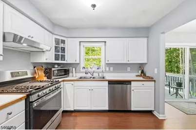 46 Melinda Ln, Vernon Twp., NJ 07421 - Photo 15