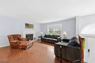 46 Melinda Ln, Vernon Twp., NJ 07421 - Photo 5