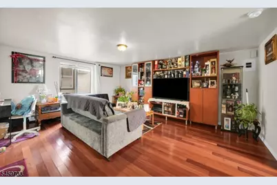 83 Pacific St, Newark, NJ 07105 - Photo 15