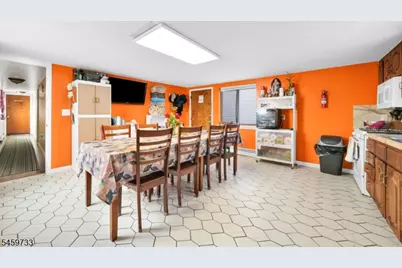 83 Pacific St, Newark, NJ 07105 - Photo 17
