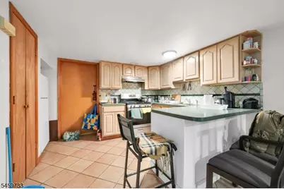 83 Pacific St, Newark, NJ 07105 - Photo 27