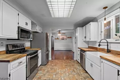 20 Bunn Rd, Hardyston Township, NJ 07419 - Photo 13