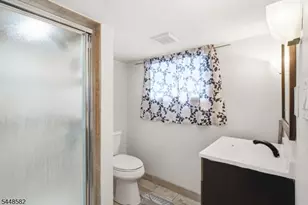 10 Lentz Pl, Irvington, NJ 07111 - Photo 19