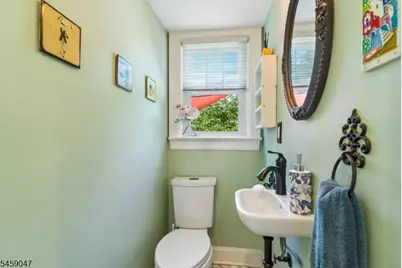 139 Forest Ave, West Caldwell, NJ 07006 - Photo 17