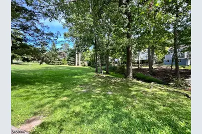 139 Forest Ave, West Caldwell, NJ 07006 - Photo 39
