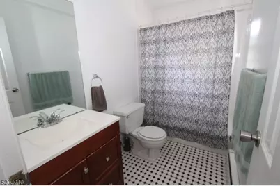 307 Legion Pl #2B, Haledon, NJ 07508 - Photo 9