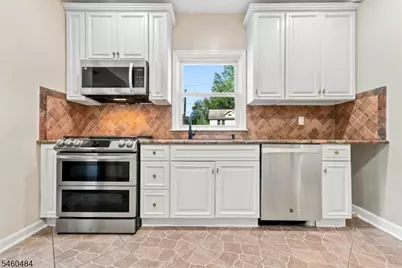 1176 Julia St, Teaneck Township, NJ 07666 - Photo 11