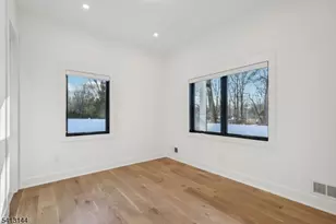 39 Billingsley Dr, Livingston, NJ 07039 - Photo 15
