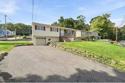 2 Crescent Rd, Hopatcong, NJ 07843 - Photo 47