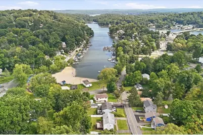 2 Crescent Rd, Hopatcong, NJ 07843 - Photo 39