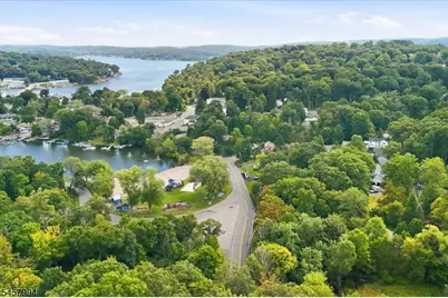 2 Crescent Rd, Hopatcong, NJ 07843 - Photo 41